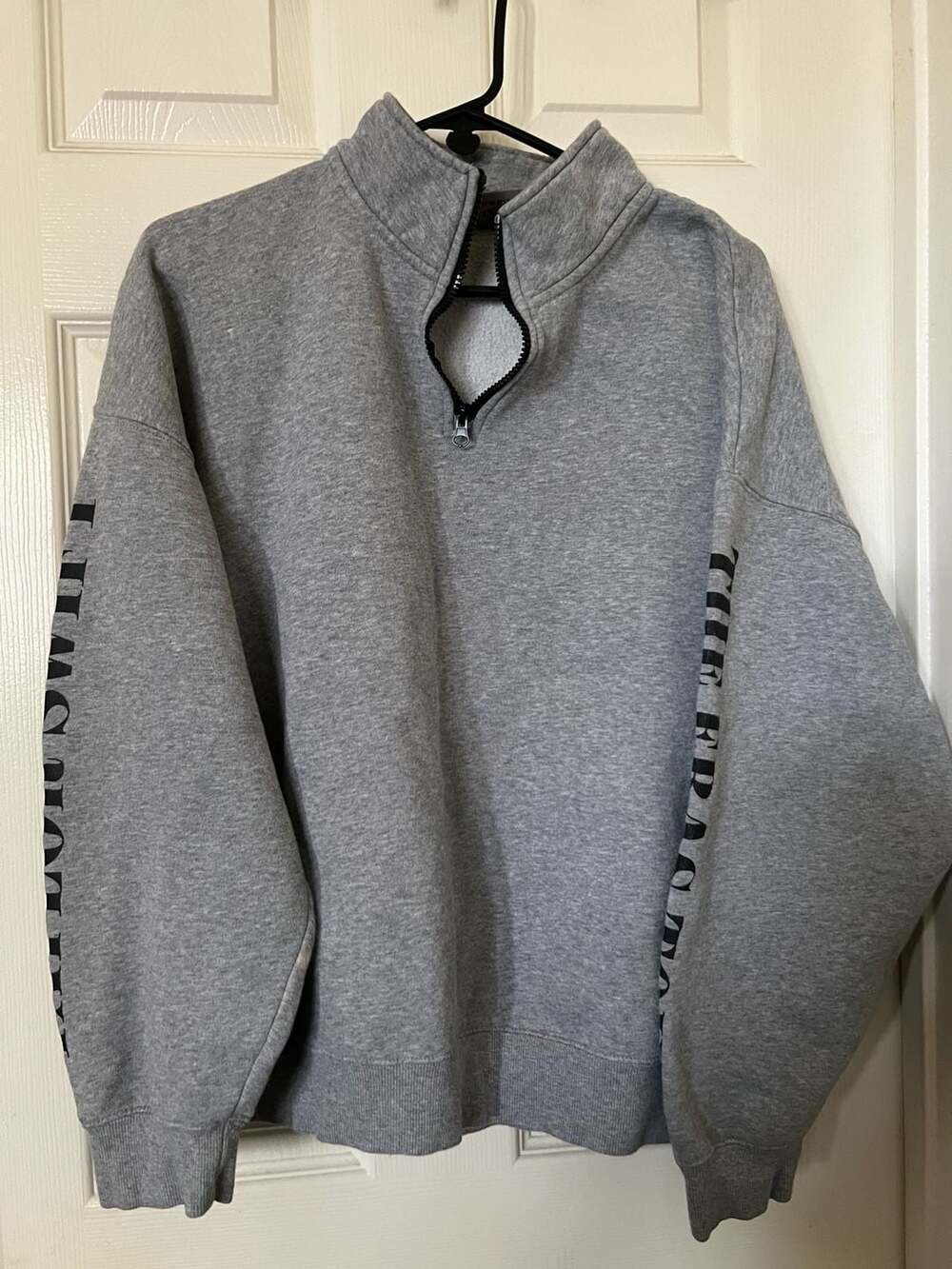 Taylor Swift The Eras Tour Quarter Zip Sweatshirt XL Gray Graphic Pullover